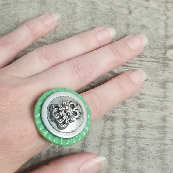 Skull ring - Picture 4 of 4